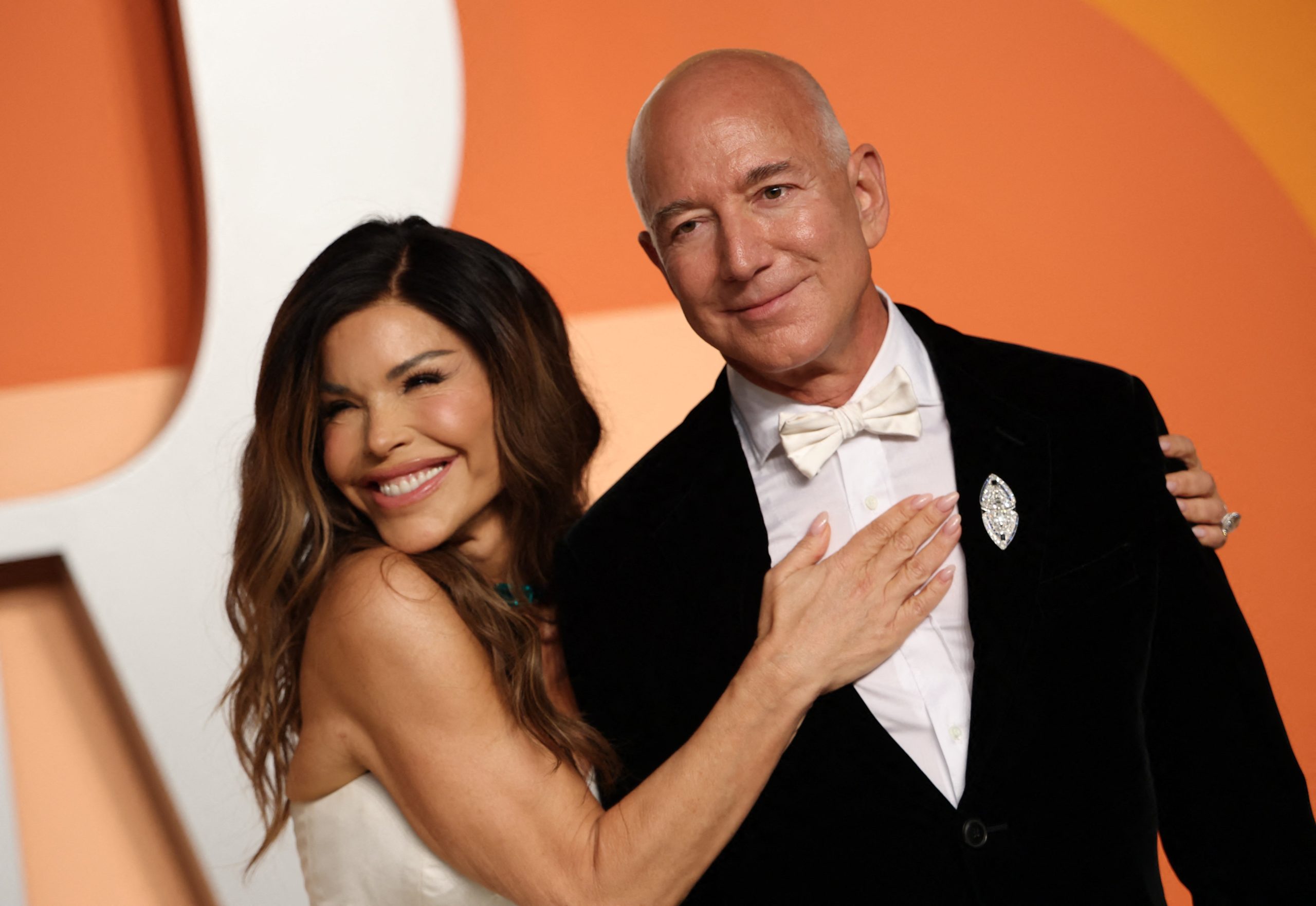 ​La gran familia mixta de Lauren Sánchez y Jeff Bezos: quiénes son los 7 hijos que han tenido por separado 
