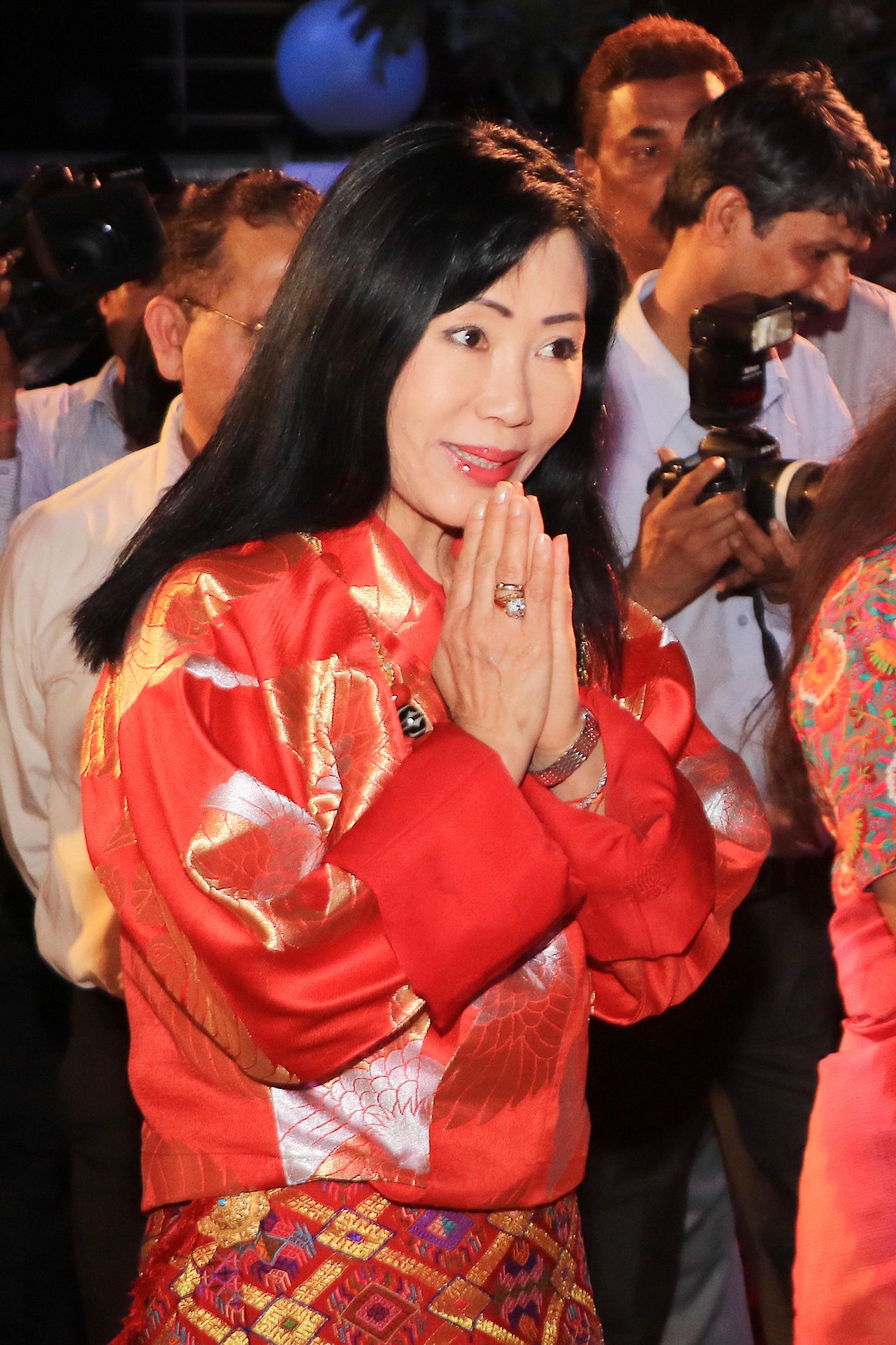 ​Jetsun Pema rinde un sentido homenaje a la discreta (pero muy influyente) Reina Madre de Bután: una apasionada de la poesía que fue premiada por el papa Francisco 