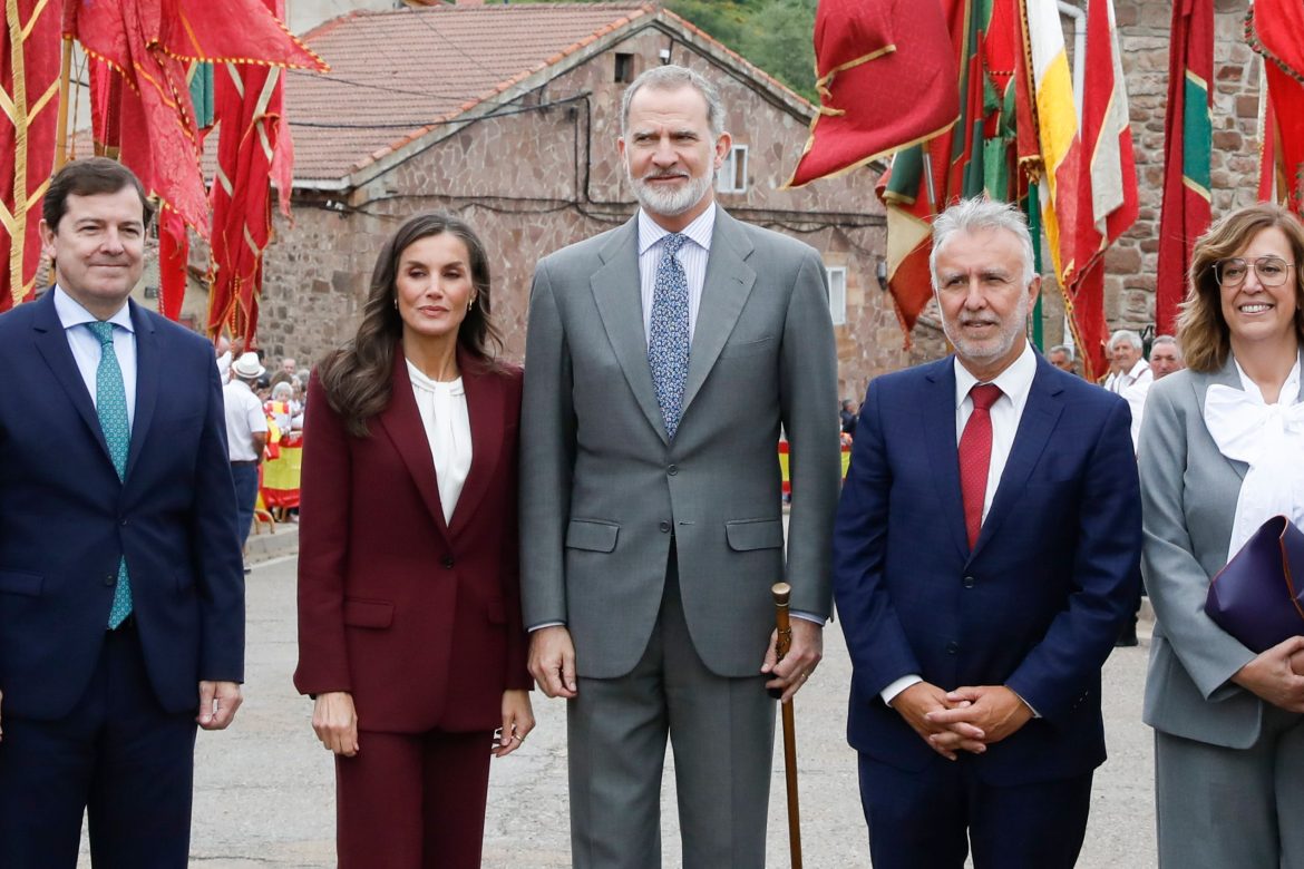 ​Los reyes Felipe y Letizia visitan el pueblo más antiguo de España para celebrar sus más de mil años de historia 