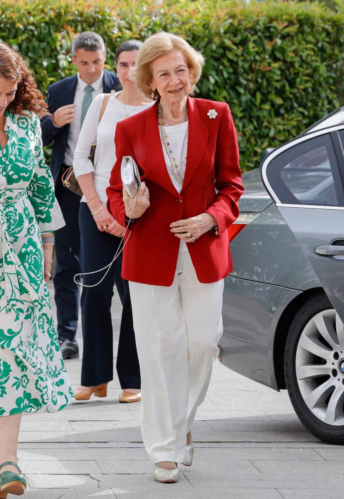 ​El significativo homenaje de la reina Sofía al general Manolo Barros, colaborador de la Casa Real y hombre de confianza del rey Juan Carlos 