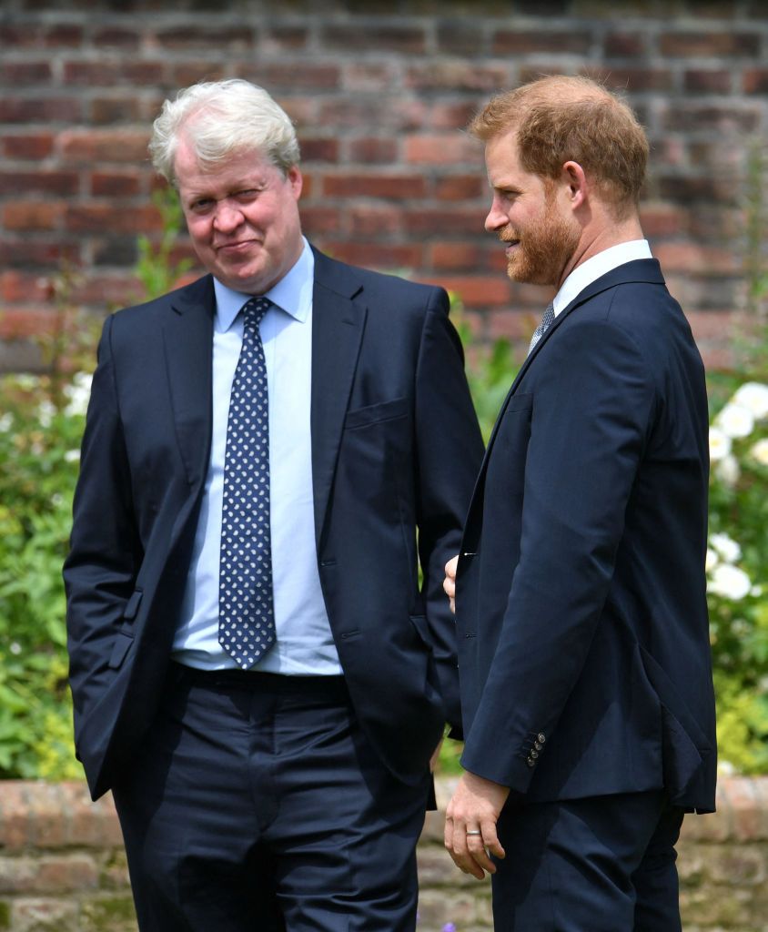 ​El príncipe Harry habría barajado cambiarse el apellido Windsor por el Spencer de su madre 