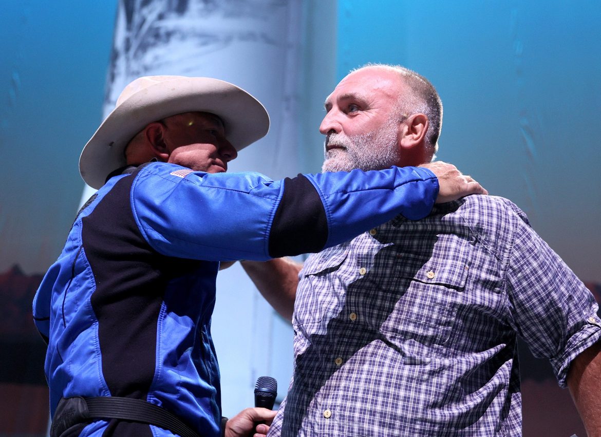 ​¿Por qué está invitado José Andrés a la boda de Jeff Bezos? 