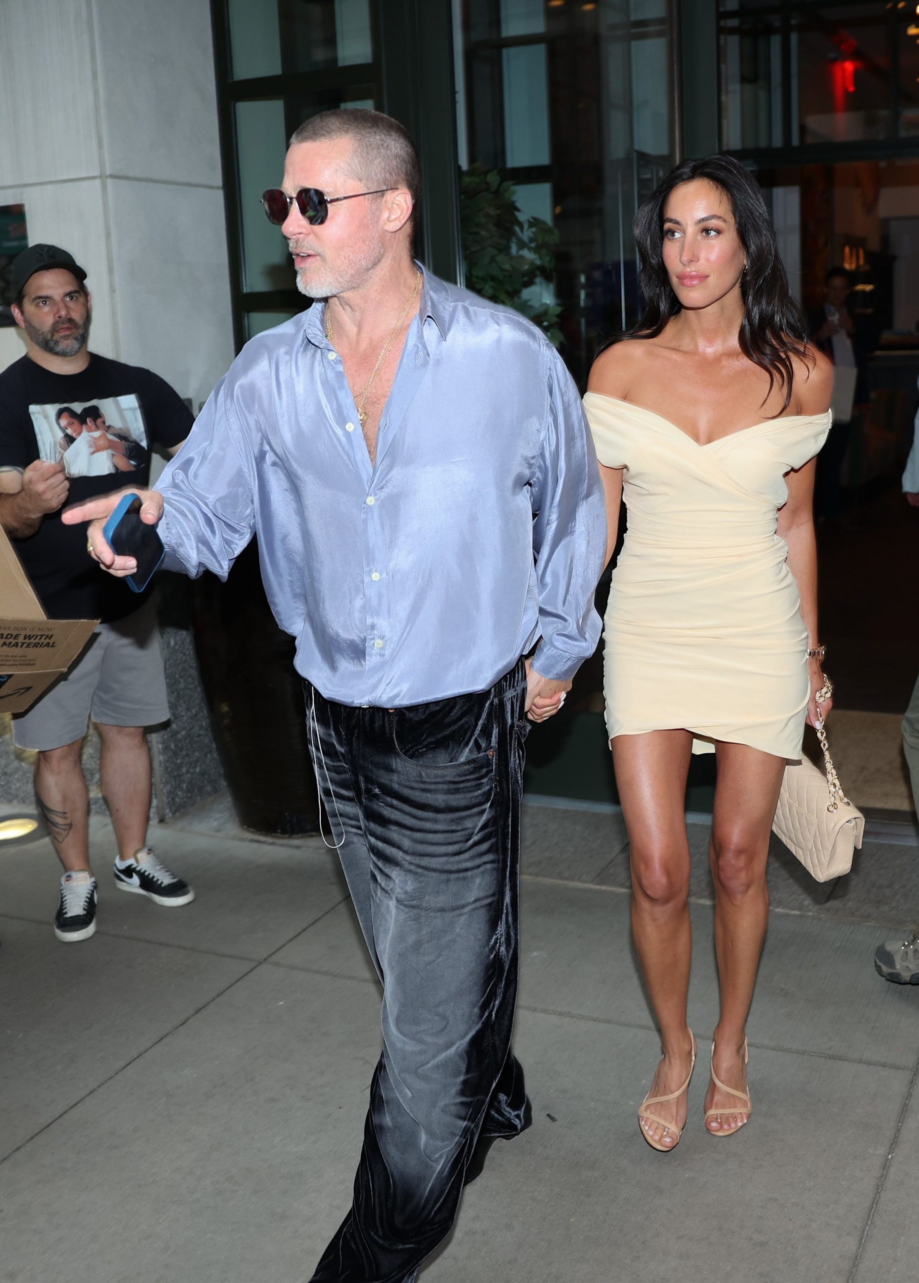 ​Los artífices detrás del nuevo estilo de Brad Pitt: de la revolucionaria Taylor McNeill a su estilista de confianza George Cortina 