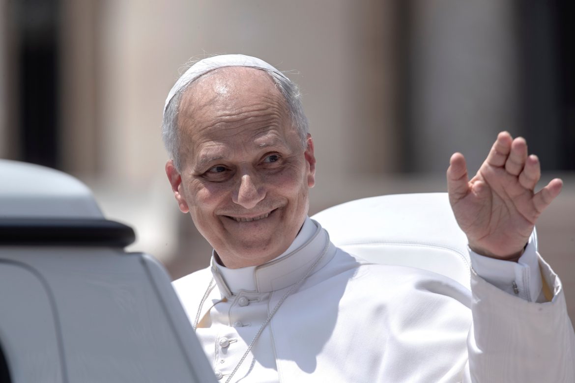 ​El papa León XIV es primo (muy) lejano de Madonna, Angelina Jolie y Justin Bieber 