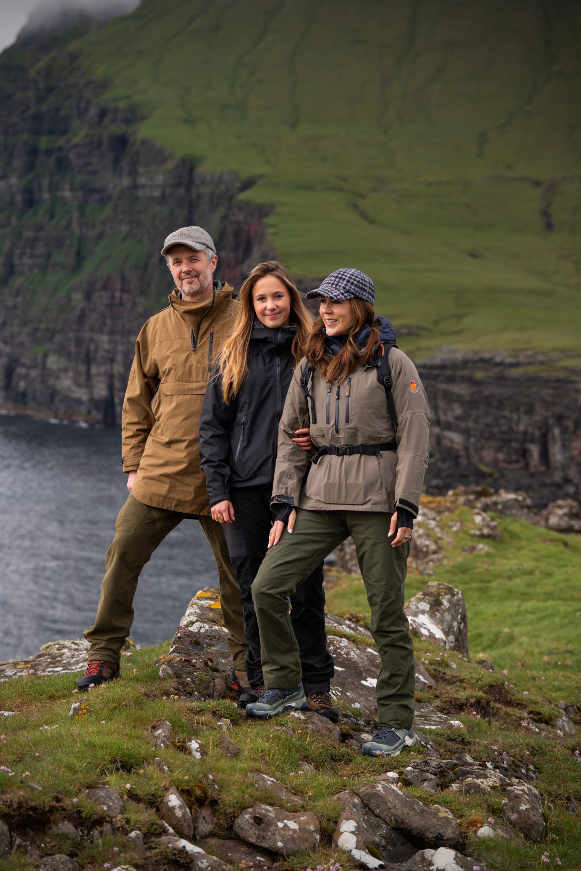 ​Como tres exploradores más: Federico y Mary de Dinamarca visitan las islas Feroe junto a la princesa Josephine 