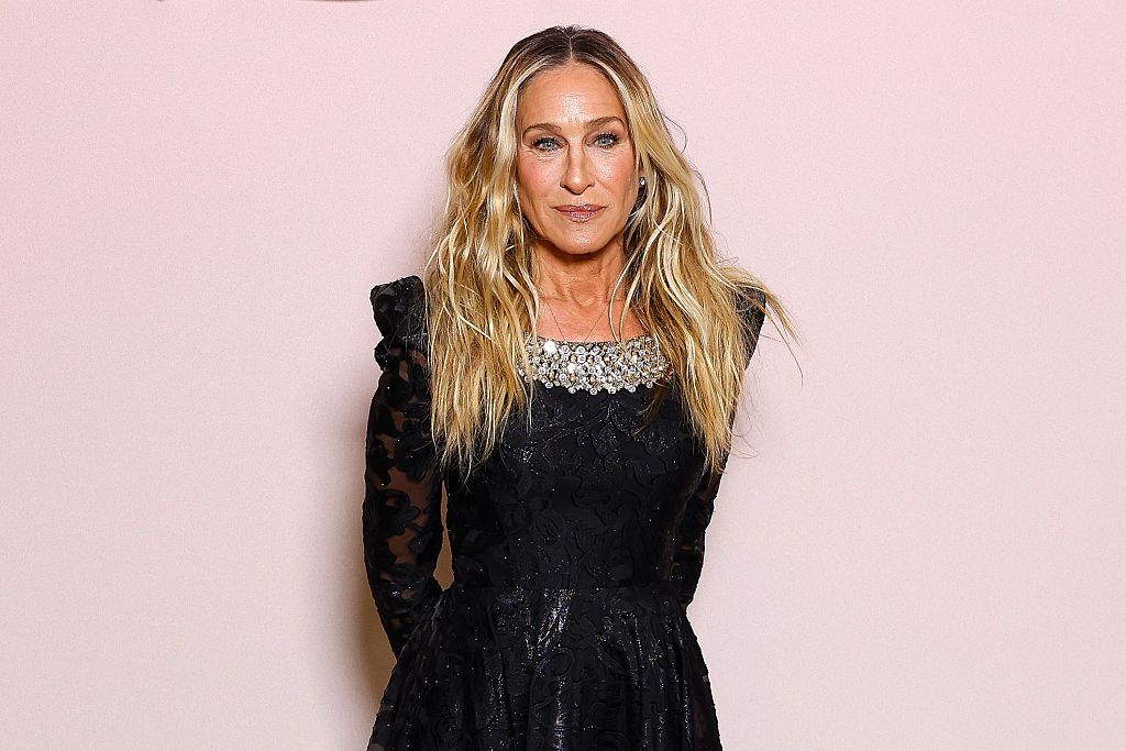 ​Sarah Jessica Parker explica por qué rechaza hacerse selfies con sus fans… Pero les ofrece algo mucho más “significativo” 