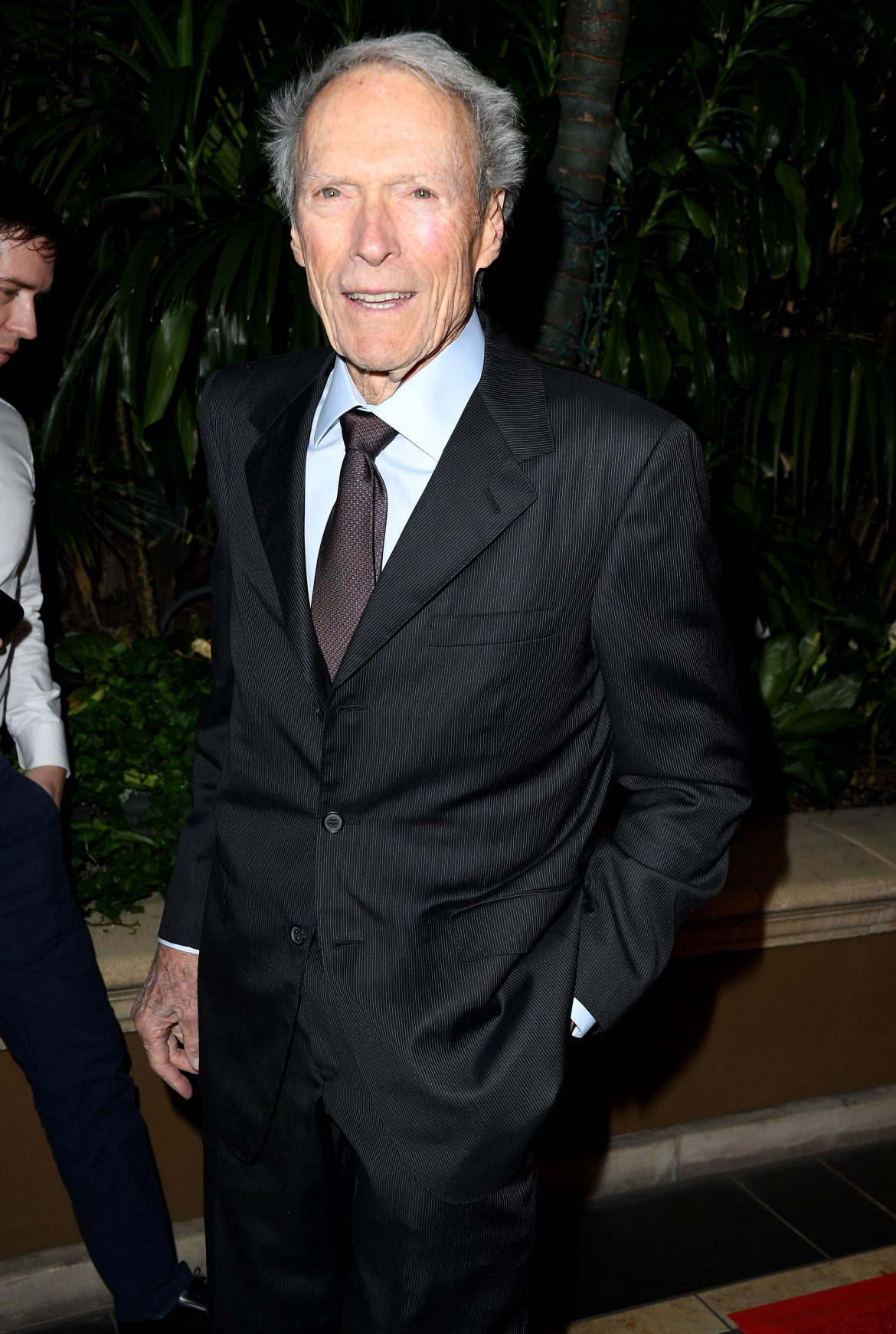 ​Los secretos de longevidad de Clint Eastwood a sus 95 años: método antiestrés, fitness de bajo impacto y la regla alimentaria 90/10. 