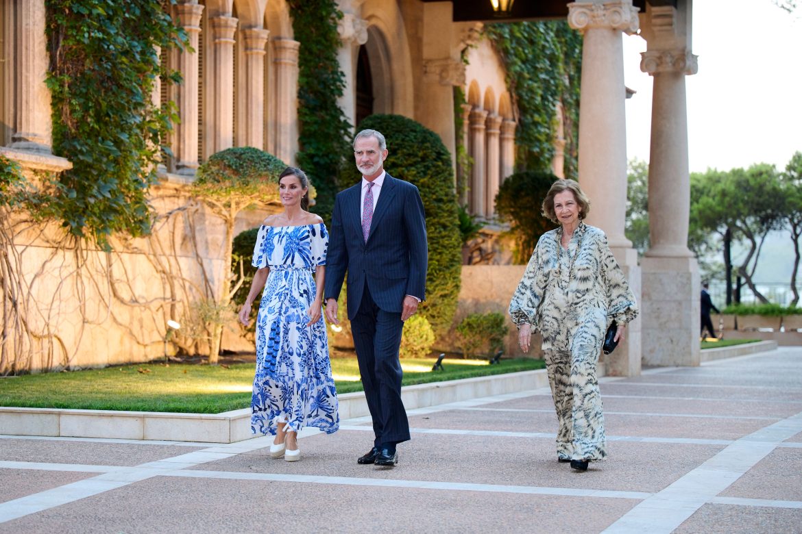 ​La agenda de Casa Real: los primeros actos de Felipe y Letizia en Mallorca y el viaje más esperado de Leonor y Sofía 