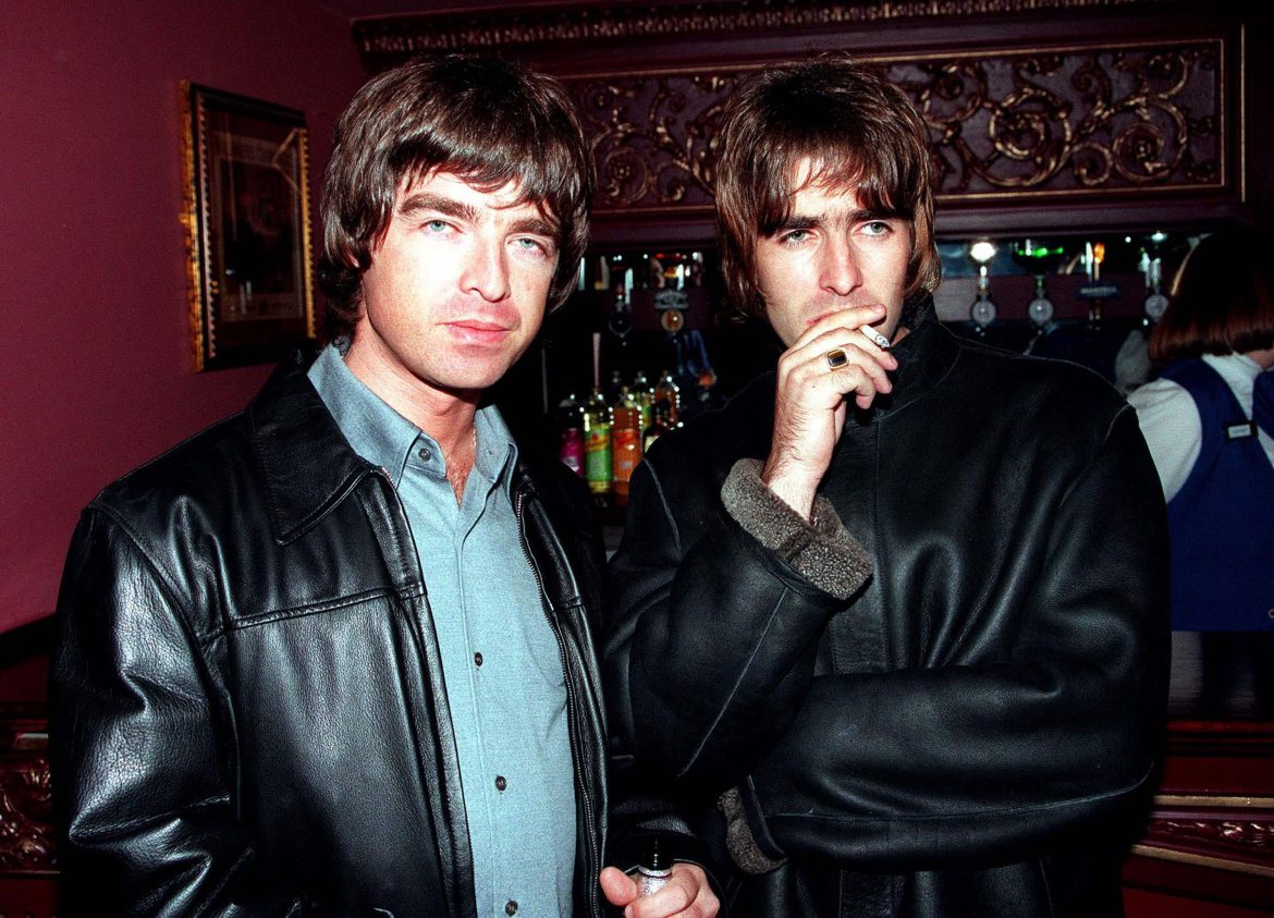 ​El árbol genealógico de los Gallagher, la familia real del Britpop: de los siete hijos de Oasis al historial amoroso de la banda 
