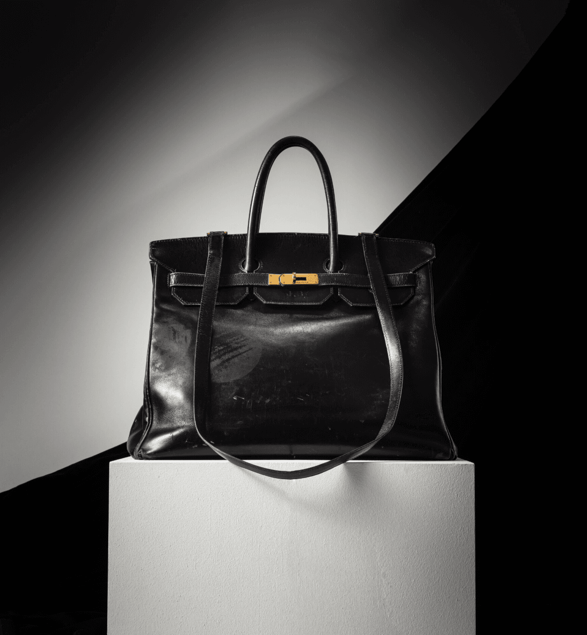 ​El primer bolso Birkin de la historia (que perteneció a Jane Birkin) bate récords: vendido en subasta por 8,6 millones de euros 