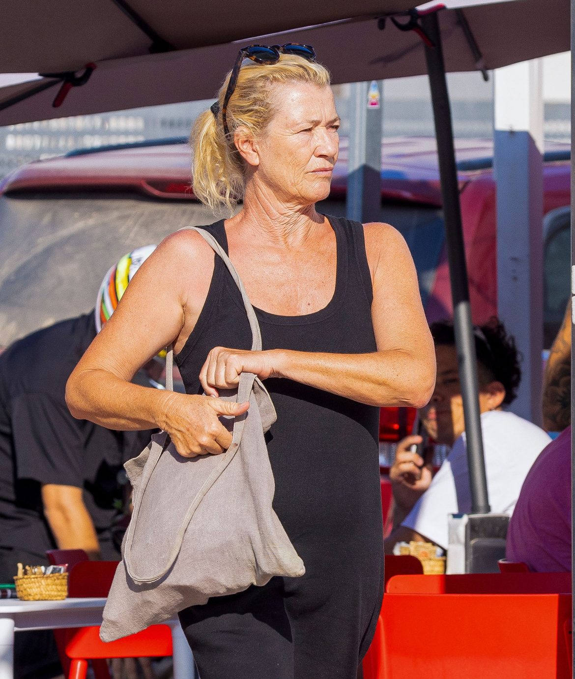​Ana Duato ya está en su refugio ibicenco tras su momento más difícil: buceo junto a sus hijos, un paraíso en plena naturaleza y la compañía de sus hijos, María y Miguel Bernardeau 