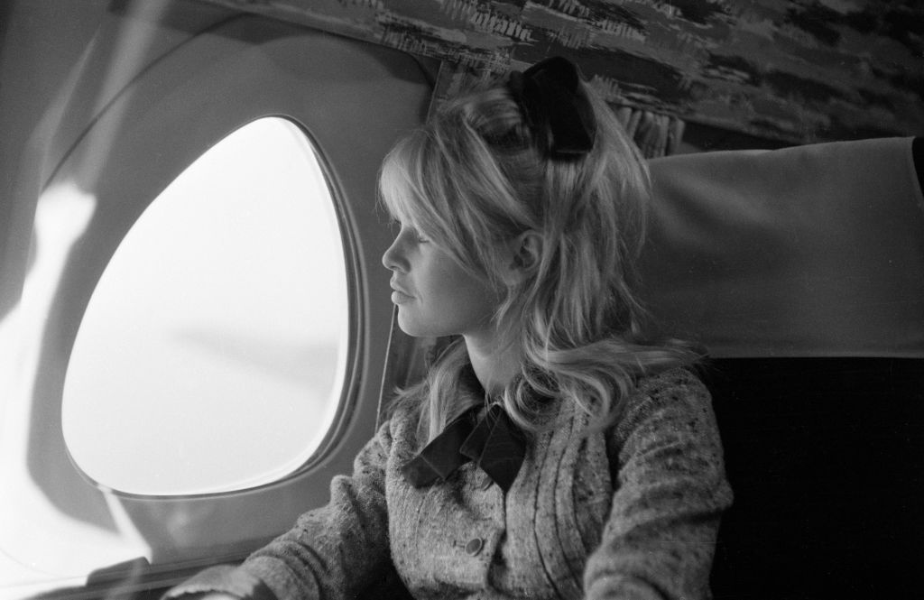 ​“Siempre llevo sprays de tónico con vitamina C”: así se cuidan la piel durante un vuelo una farmacéutica, una cosmetóloga y una facialista 