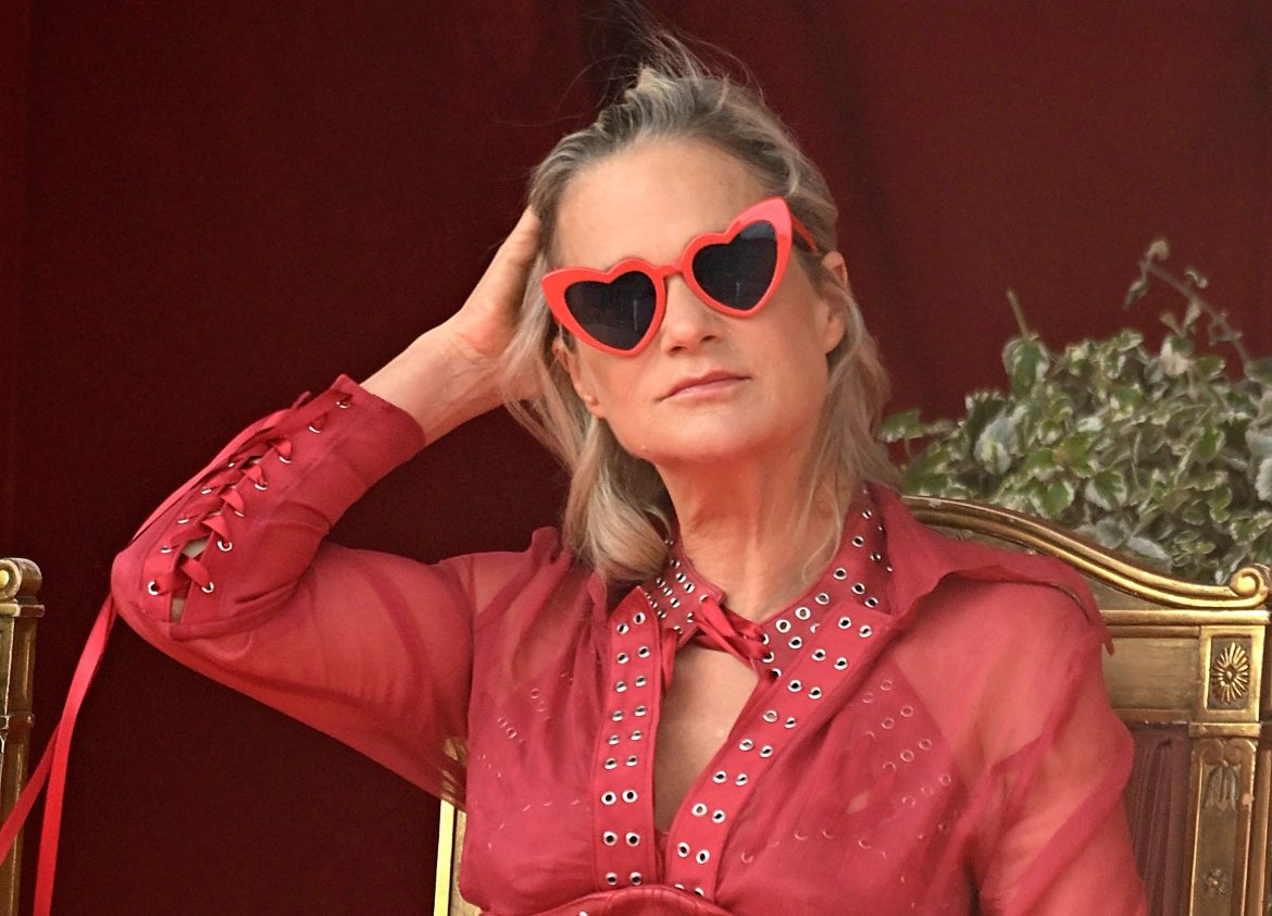 ​La explicación detrás del llamativo estilismo de Delphine de Bélgica en las celebraciones del Día Nacional 