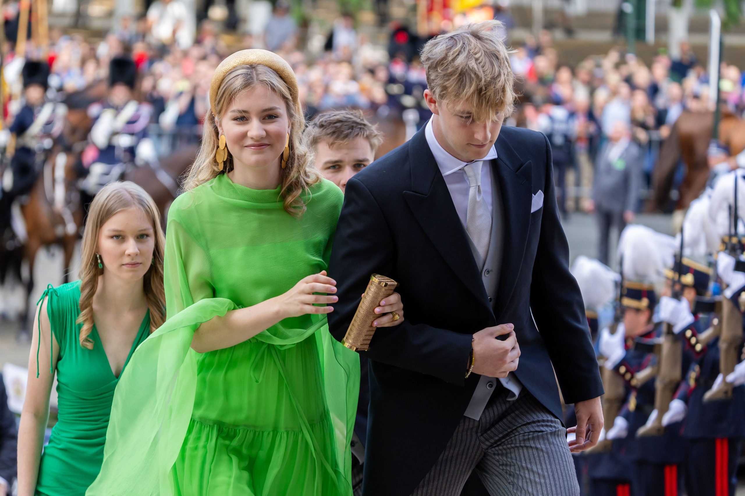 ​Elisabeth de Bélgica celebra el Día Nacional con los reyes y sus hermanos (sin saber aún si regresará a Harvard) 