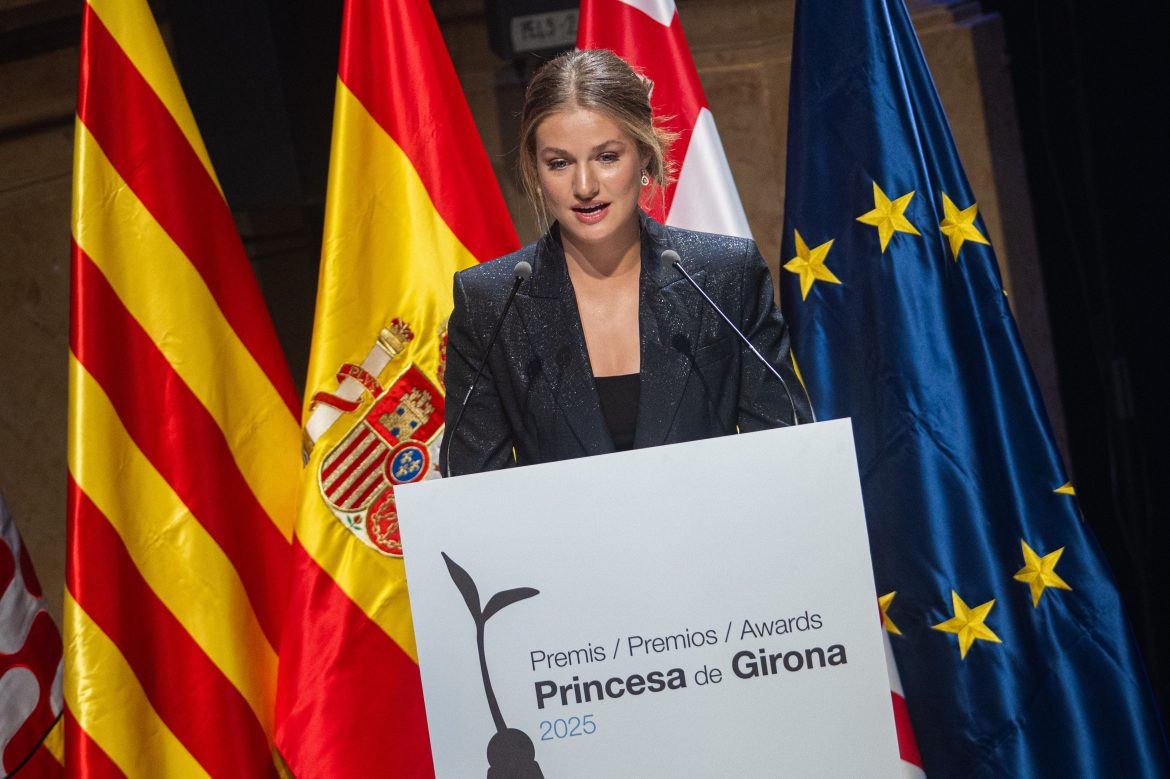​“Admito que me impone estar aquí”: el discurso de Leonor en el Liceo (y la novela sobre Barcelona que ha revelado que está leyendo estas vacaciones) 