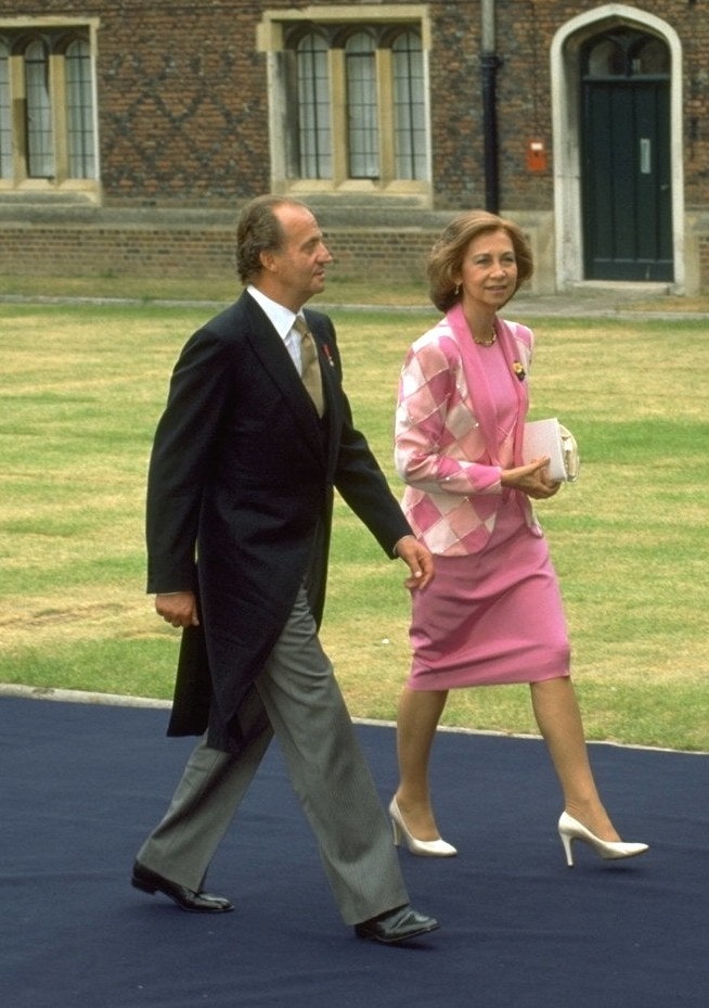 ​Las 10 invitadas más elegantes (incluida la novia) a la boda del príncipe Pablo de Grecia y Marie-Chantal Miller hace 30 años 