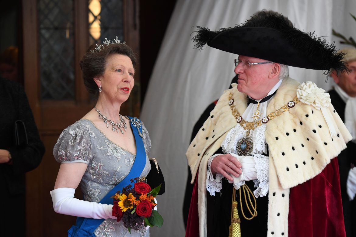 ​“Deber y devoción”: Ana de Inglaterra hace historia como Princesa Real y recibe un honor de reyes por su cumpleaños 