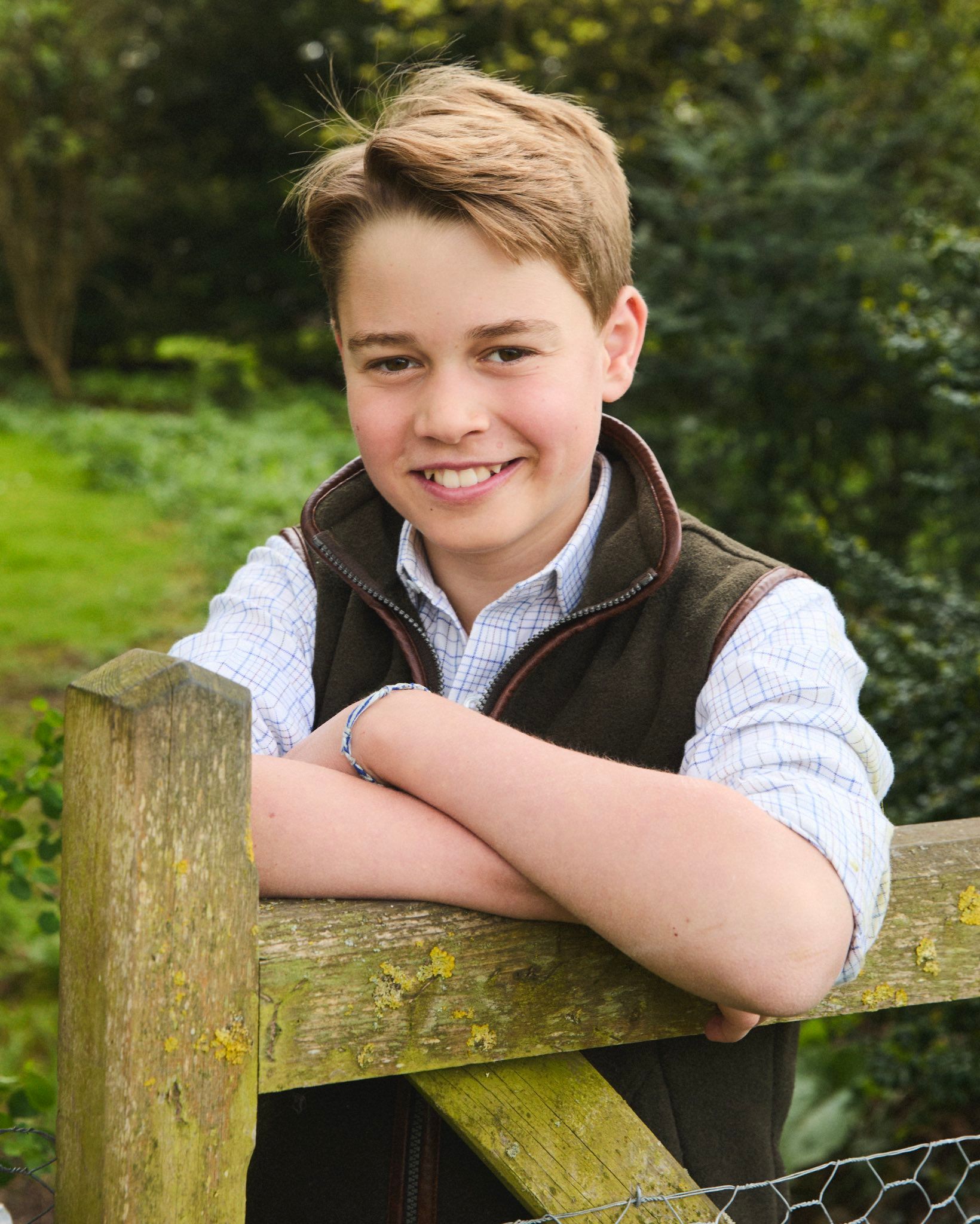 ​¡Felicidades, George! Guillermo y Kate Middleton publican un nuevo retrato de su hijo por su 12º cumpleaños 