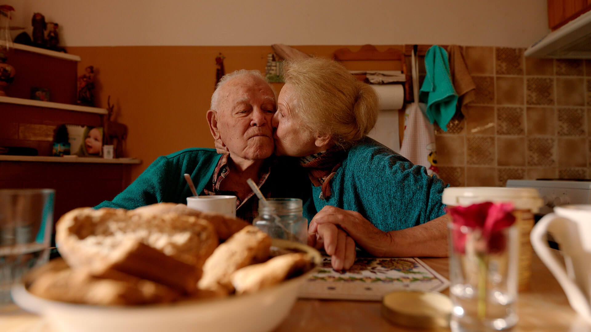 Vivir 100 años: el documental que revela los secretos de la longevidad