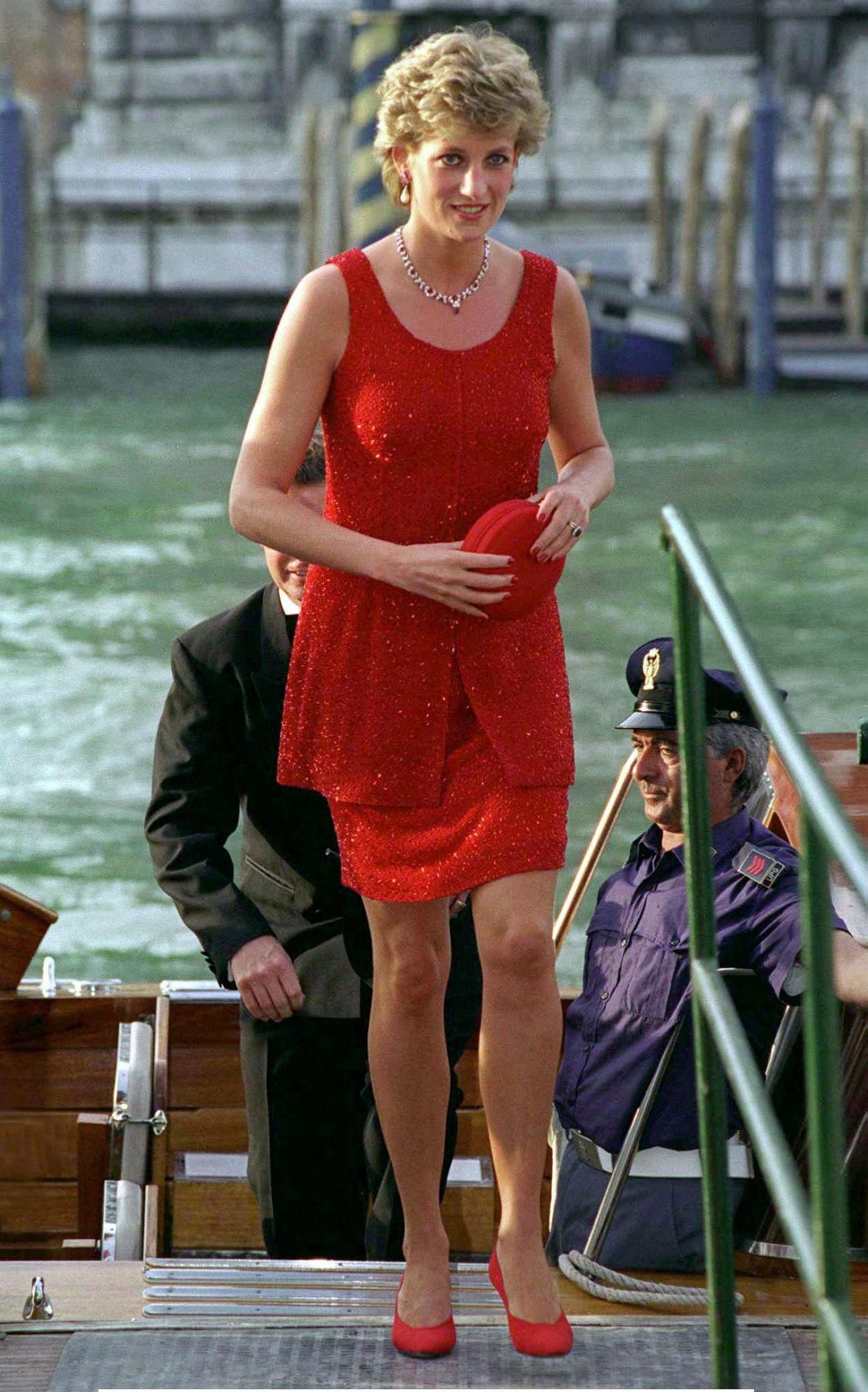 ​Jacques Azagury: “Solo discutí con Diana de Gales por el largo de sus faldas. La princesa siempre quiso acortarlas” 