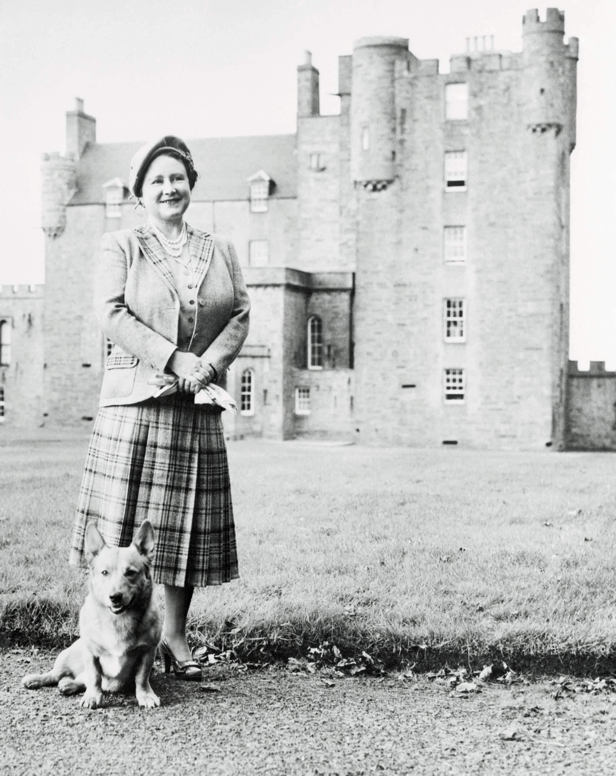 ​Así es el castillo de Mey, el refugio escocés que enamoró a la Reina Madre y donde se aloja el rey Carlos antes de reunirse con la familia en Balmoral 
