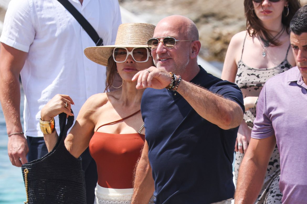 ​Jeff Bezos y Lauren Sánchez continúan su luna de miel en Ibiza 