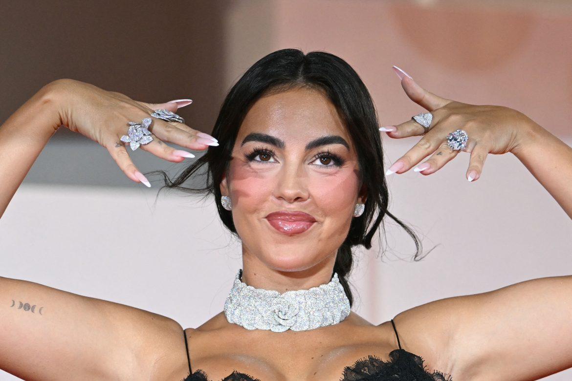 ​El anillo de compromiso de Georgina Rodríguez debuta en el Festival de Venecia 2025 