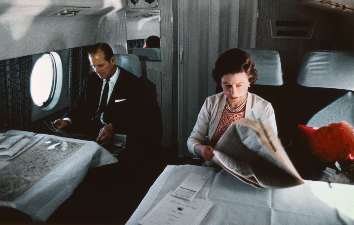 ​Las tradiciones secretas que la reina Isabel II seguía cuando viajaba en avión 