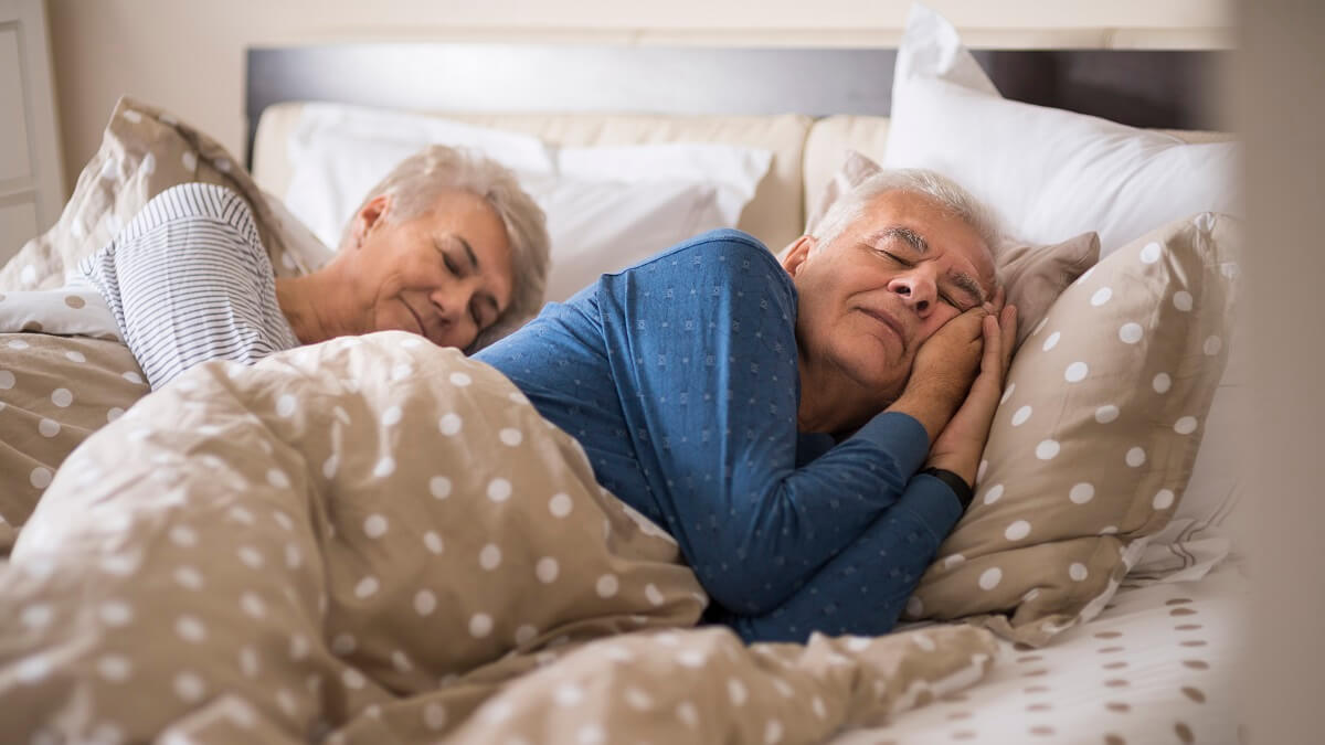 Estudio revela que el sueño profundo podría proteger al cerebro de los efectos del Alzheimer