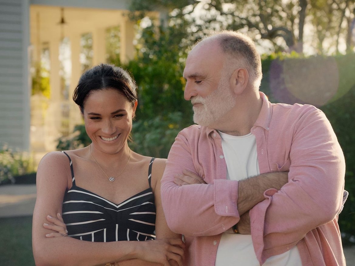 ​La reacción de José Andrés cuando Meghan Markle le dice que a Harry no le gusta la langosta: “¿Y te casaste con él?” 