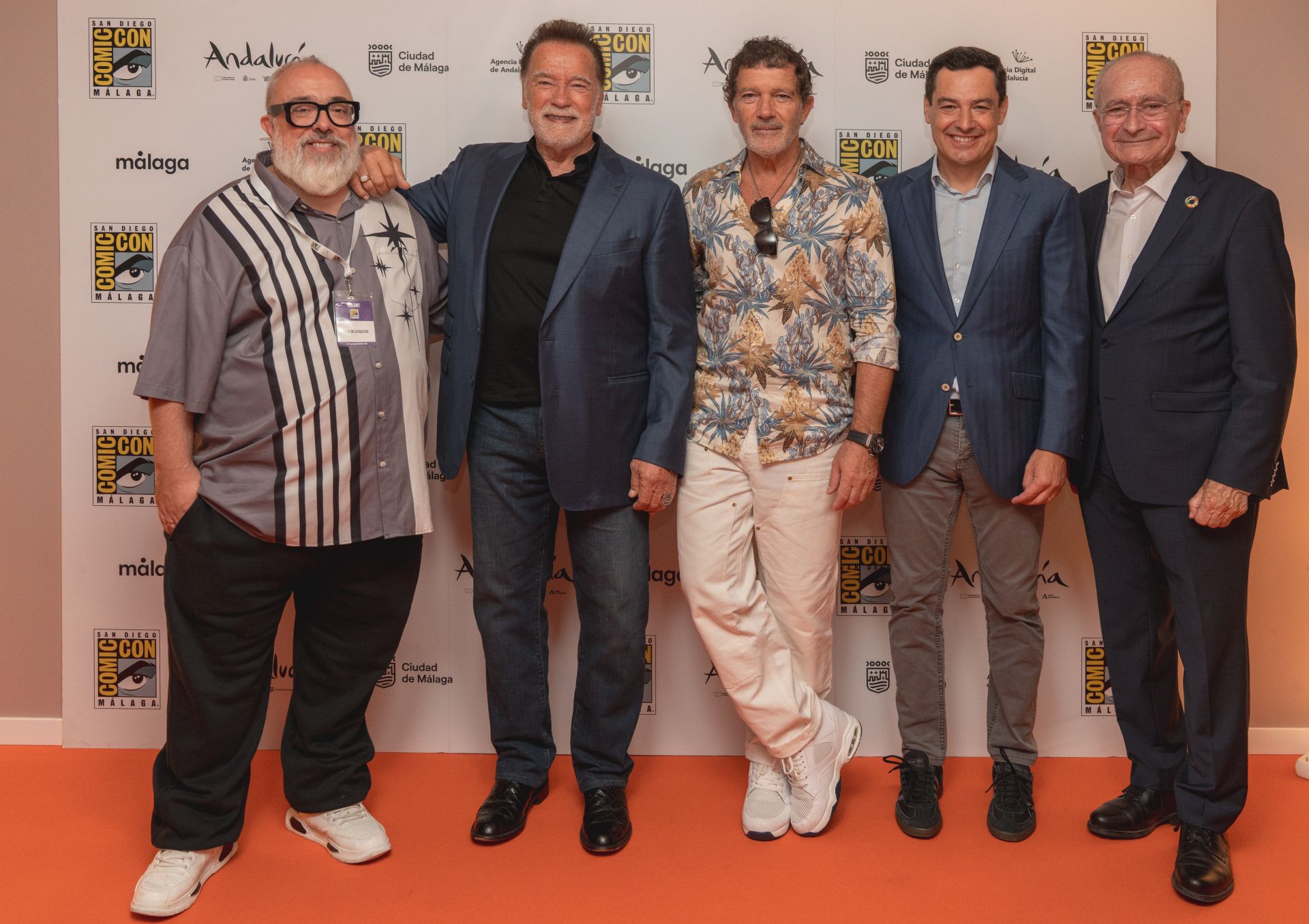 ​"No es sólo un actor. Es una estrella, un político y una leyenda”: Antonio Banderas homenajea a Arnold Schwarzenegger en Málaga 