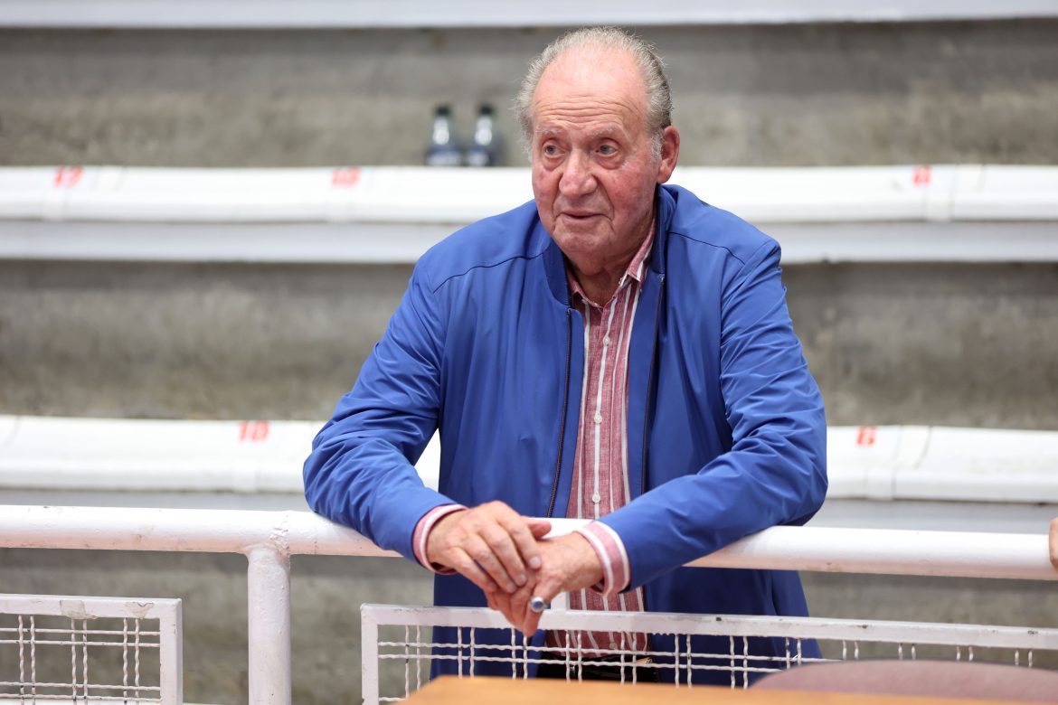 ​El rey Juan Carlos reaparece en Nueva York con un papel “muy especial”: presenta un nuevo trofeo con su nombre en el campeonato de vela en el que participa 