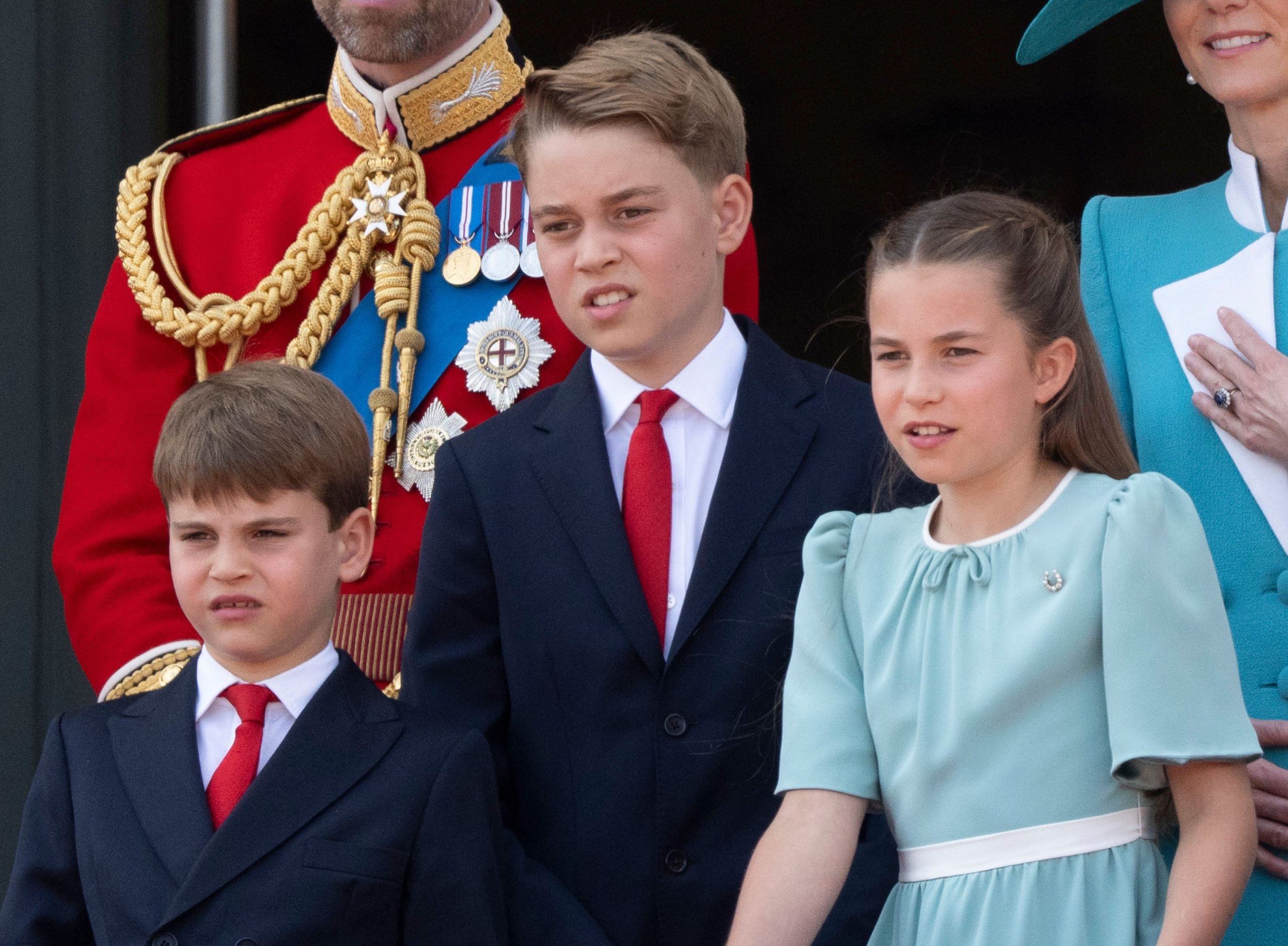 ​Por qué los príncipes George, Charlotte y Louis de Gales no utilizan sus títulos reales en el colegio 