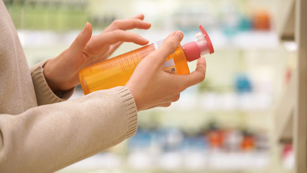 ​Los cosméticos para cuerpo y cabello que compran las griegas en la farmacia (y también puedes encontrar en España) 