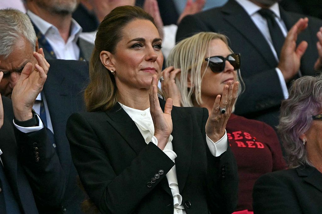 ​Kate Middleton, radiante en la grada: apoya (y trae suerte) a la selección de femenina de rugby de Inglaterra 