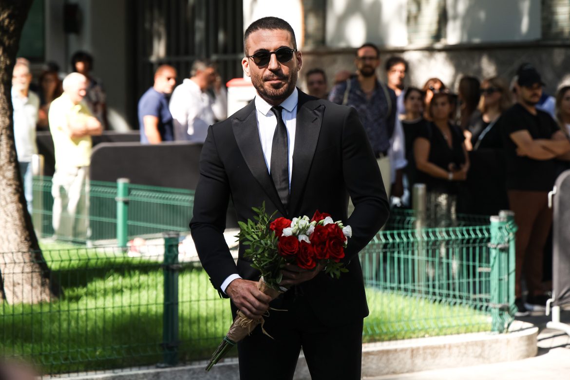 ​Miguel Ángel Silvestre recuerda a Giorgio Armani: “Transmitía su elegancia en sus diseños y en el vuelo de las telas” 