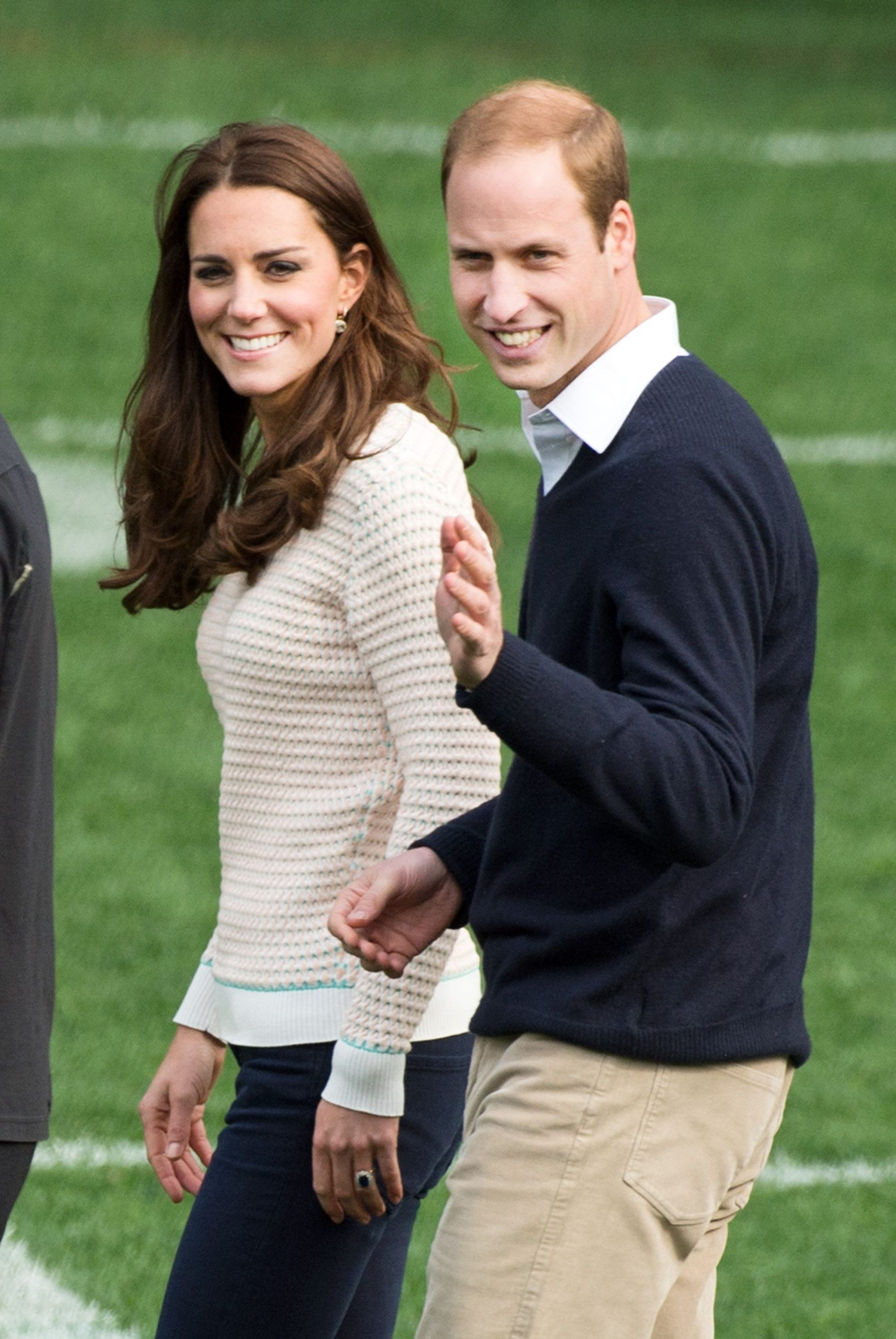 ​La reacción de Kate Middleton cuando un mayordomo se atrevió a hacer un comentario al príncipe Guillermo sobre su calvicie 