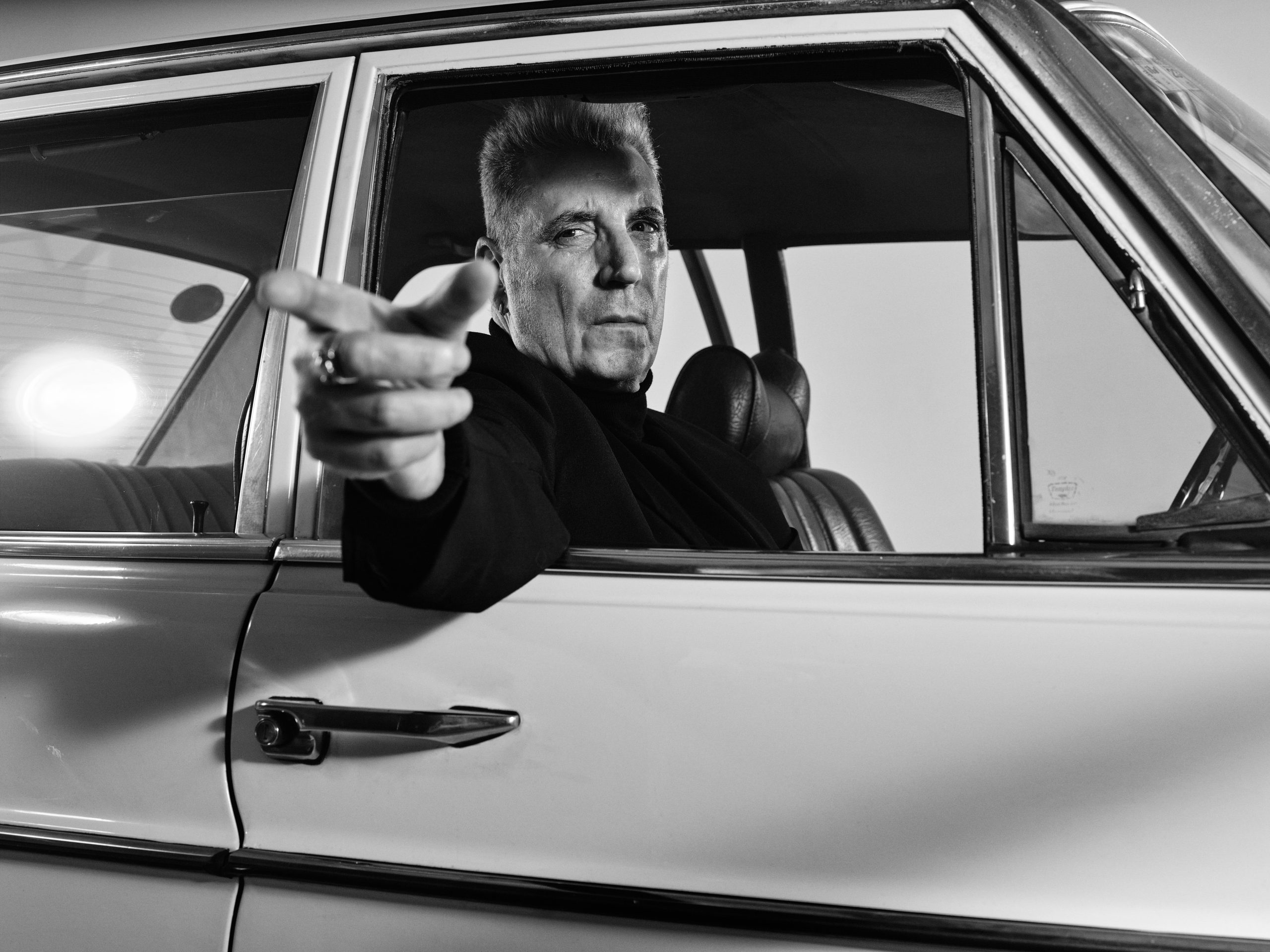 ​Loquillo: “Qué importante es nuestra cultura popular y qué poco caso le hacemos. Yo me arrodillé ante Manolo Escobar en un aeropuerto” 