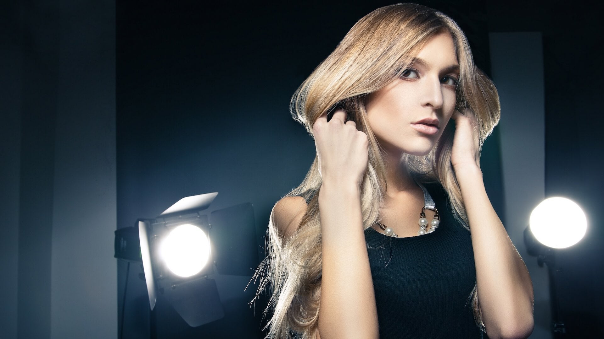 Evita el efecto raíz con “Illumina Inverse”, la técnica para rubias que da un “look” natural