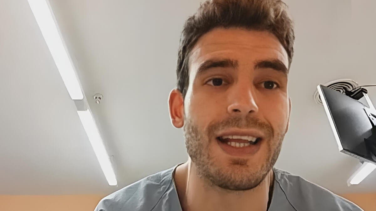 El enfermero Jorge Ángel, famoso en redes, advierte: “si usas auriculares todos los días esto te interesa”