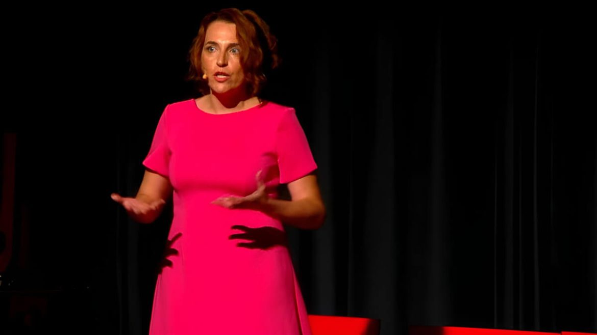Susana Ivorra, psicóloga y sexóloga: “Enamorarte sin miedo es posible si dejas de buscar fallas en el otro”
