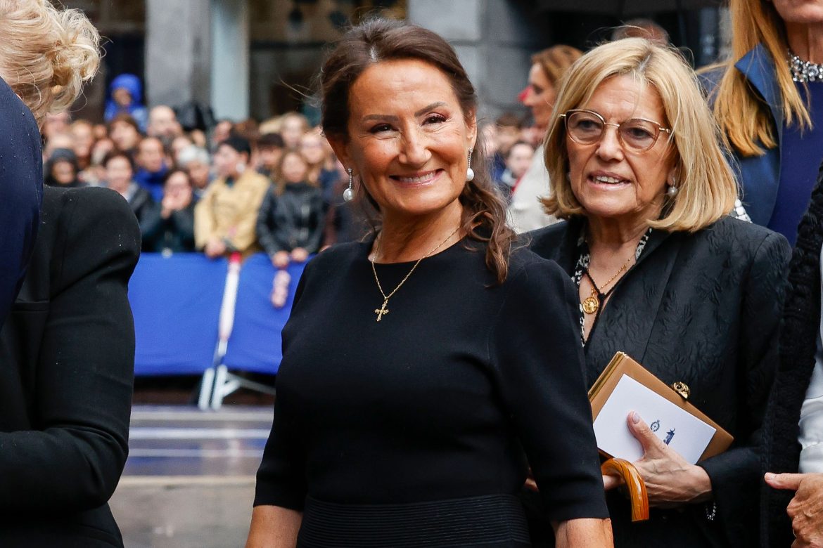 ​Paloma Rocasolano, la vida lejos del foco de la abuela de la heredera al trono: un hogar en un pueblecito de Murcia, pasión por sus cinco nietas y el amor de un empresario británico 