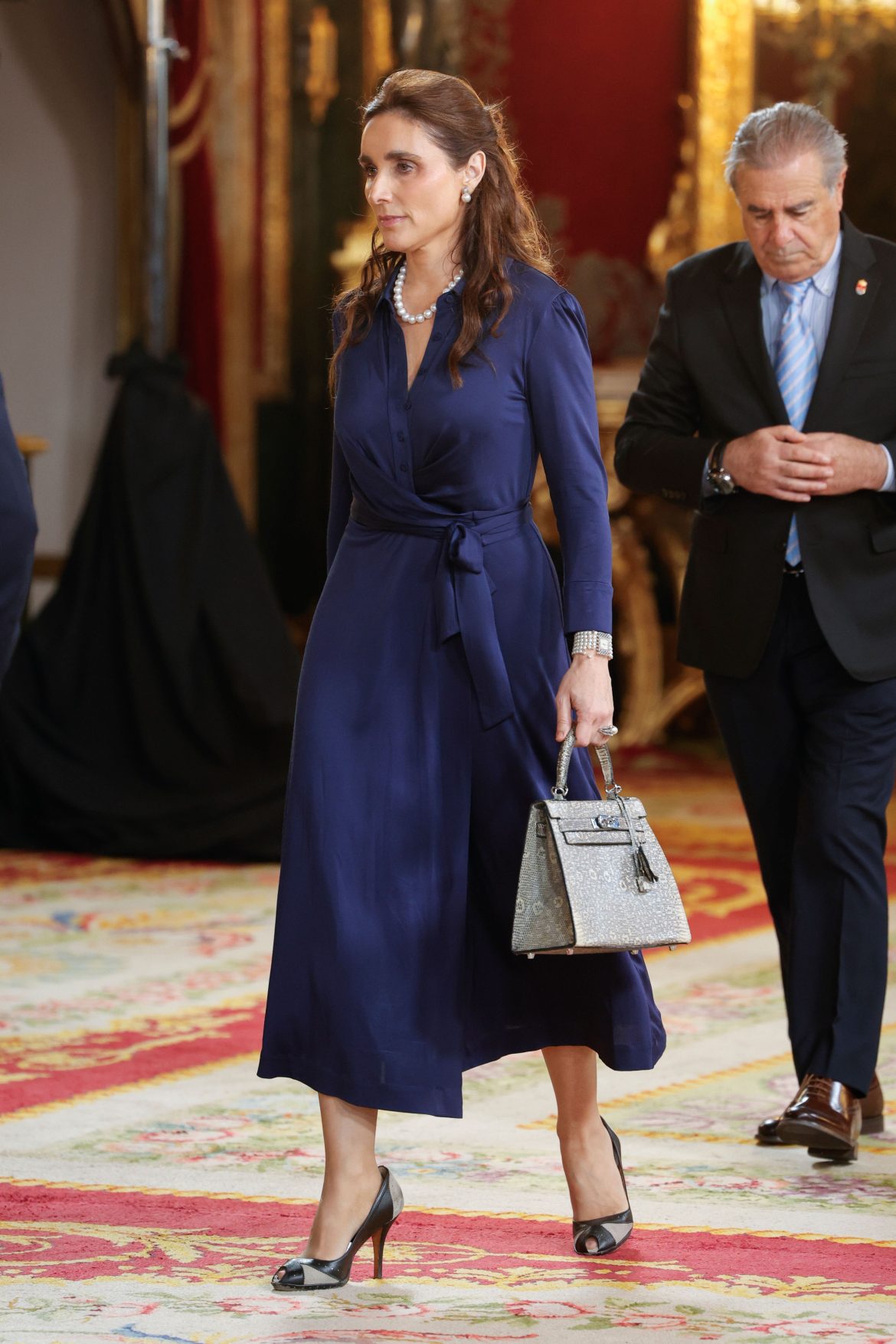 ​Paloma Segrelles, anfitriona de la alta sociedad: de sus inicios como voluntaria a su boda con el heredero de una conocida bodega y el gran amor por sus hijas mellizas 