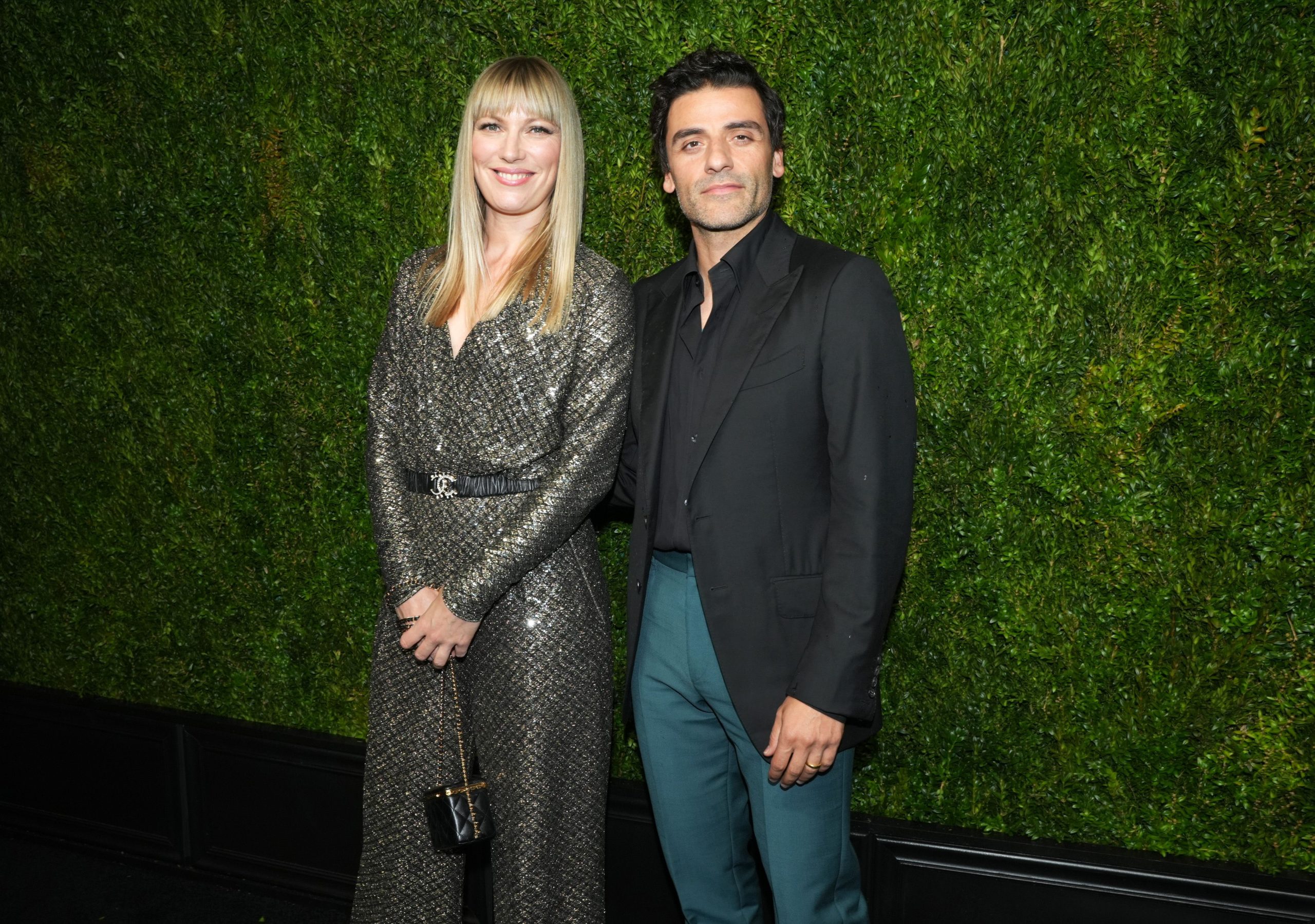 ​El sólido matrimonio entre Oscar Isaac y la danesa Elvira Lind: dos hijos, una productora y muchos proyectos profesionales en común 