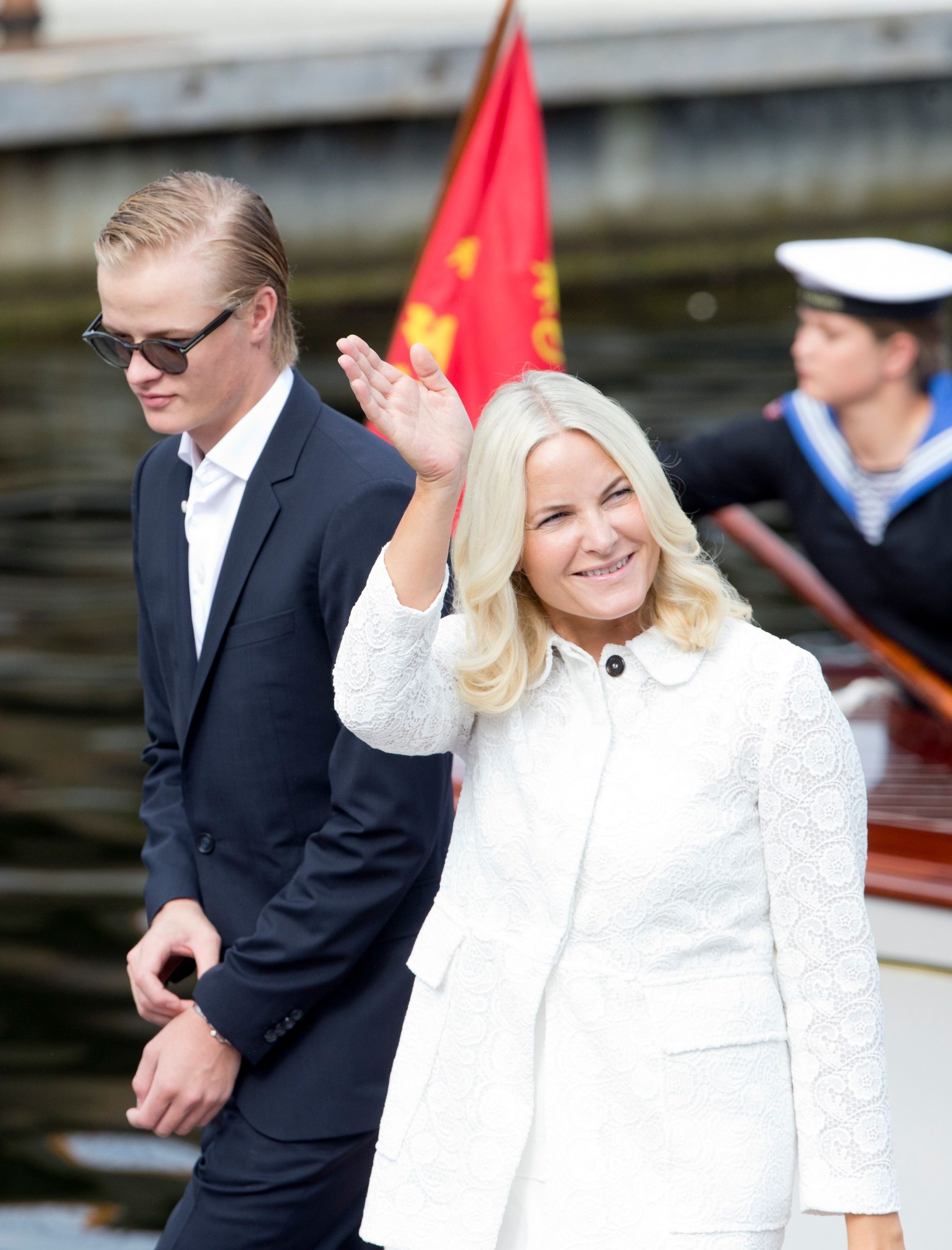 Mette-Marit de Noruega, acusada de obstruir la labor policial para proteger a su hijo Marius Borg Høiby