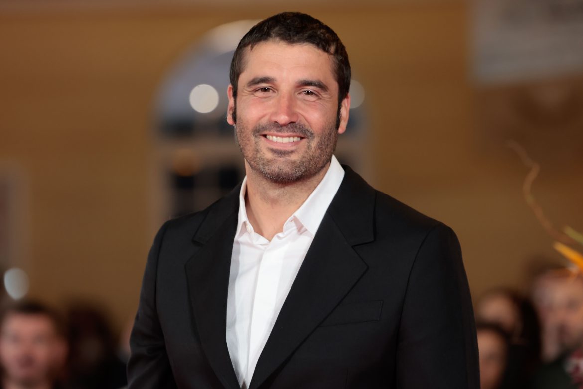 ​Álex García: “Todo viene por algo, está en mí transformar el dolor en algo hermoso y alargar los momentos de alegría. El gran aprendizaje de este año es que la vida sabe lo que hace y yo solo puedo bailar a su ritmo» 