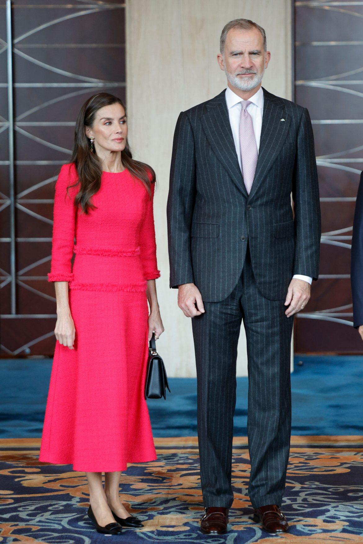 ​Felipe VI pide en China menos trabas burocráticas para los españoles y Letizia homenajea a Antonio Machado en un viaje de Estado de relevante trasfondo geopolítico 