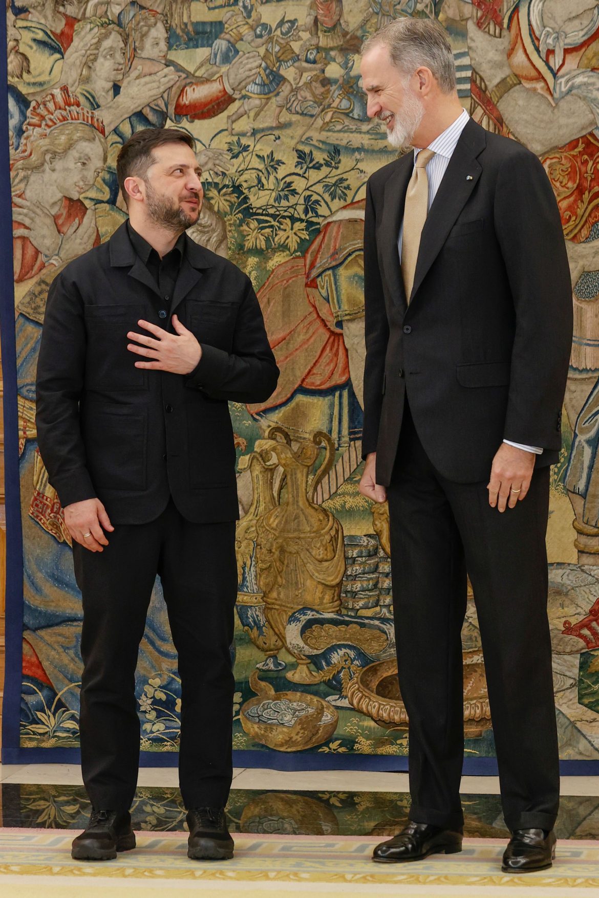 ​Felipe VI recibe en la Zarzuela a un Volodímir Zelenski que pide a España que aumente su apoyo militar a Ucrania 