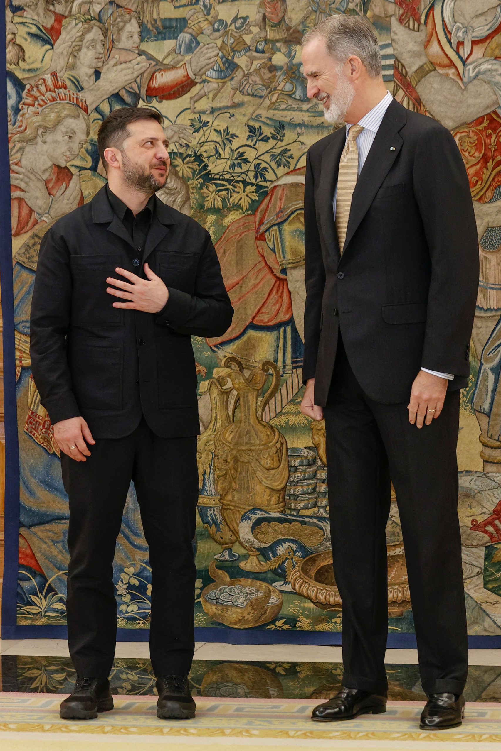 ​Felipe VI recibe en la Zarzuela a un Volodímir Zelenski que pide a España que aumente su apoyo militar a Ucrania 