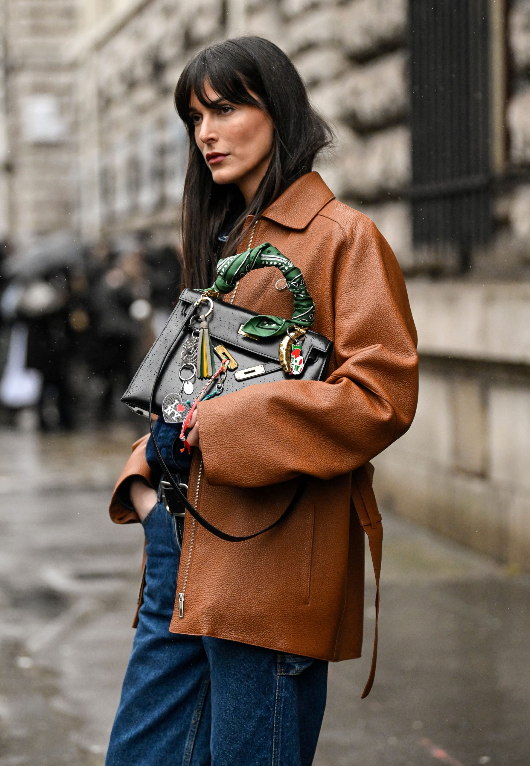 Hemos preguntado a expertas cómo evitan el pelo encrespado a pesar de la lluvia